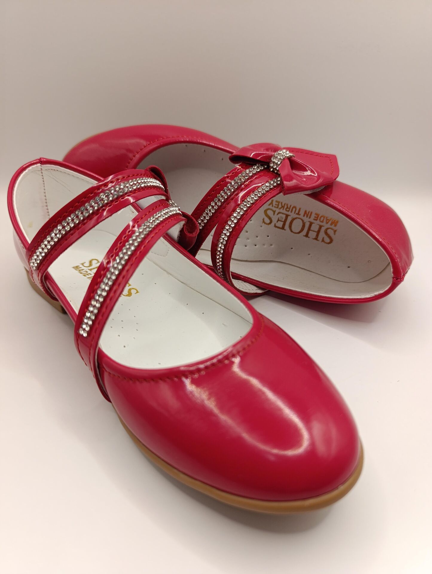 Kız Çocuk Rugan Kaydırmaz Taban Babet Kırmızı - 36