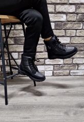 İçi Kürklü Kaydırmaz Kauçuk Taban Suya ve Soğuğa Dayanıklı Bağcıklı Bot Siyah - 39