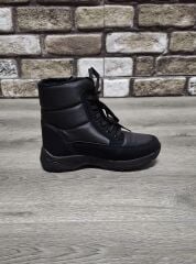 İçi Kürklü Kaydırmaz Kauçuk Taban Suya ve Soğuğa Dayanıklı Bağcıklı Bot Siyah - 39