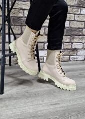 Bağcıklı Lastikli  Kaymaz Kauçuk Kalın Taban Kadın Günlük Bot Bej - 40