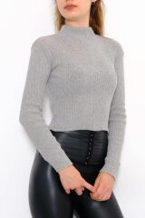 Kadın Crop Kesim Uzun  Kol Likralı Triko Kazak Gri