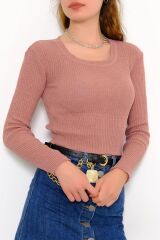 Kadın Crop Kesim Uzun  Kol Likralı Triko Kazak Pudra