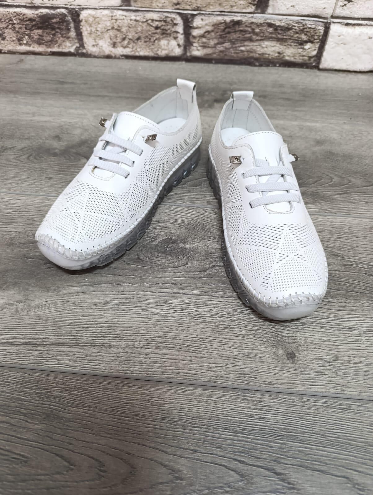 Hakiki Deri Kadın Günlük Lastikli Ortopedik Ayakkabı Beyaz - 37